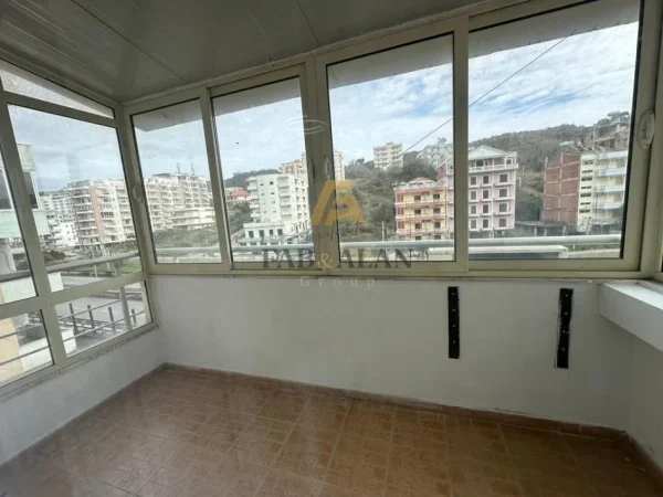 Shkembi Kavajes, shitet apartament 1+1+garazh Kati 3, 65 m² 145.000 € (Shkembi i Kavajes)