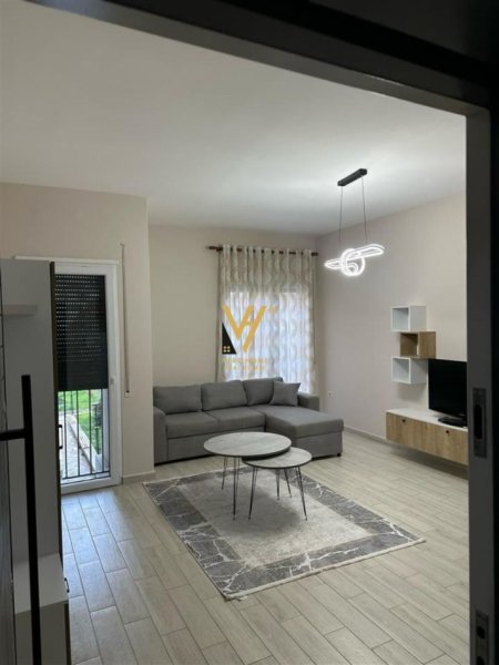 Tirane, jepet me qera apartament 1+1+Ballkon Kati 1, 65 m² 450 € (ASTIR)