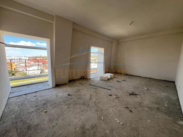 Tirane, shitet apartament 1+1+Aneks+Ballkon Kati 4, 88 m² 135.000 € (Sauk)