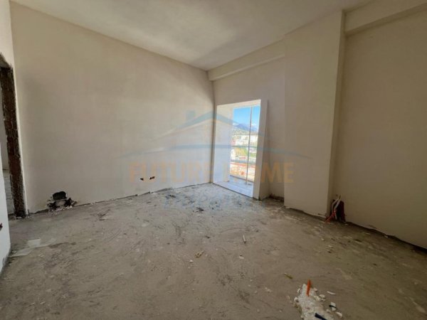 Tirane, shitet apartament 1+1+Aneks+Ballkon Kati 4, 88 m² 135.000 € (Sauk)