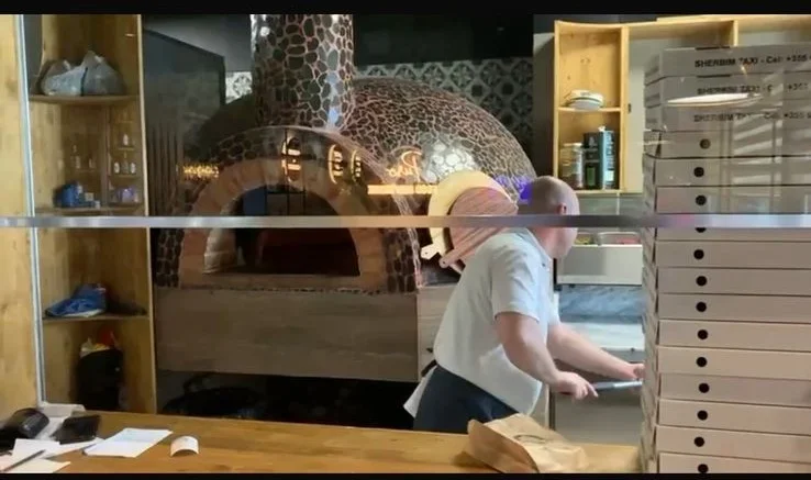 Tirane, jepet me qera bar-resorant Kati 0, 160 m² 1.500 € (LAPRAKE)