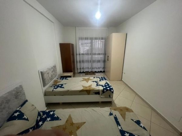 Tirane, jepet me qera apartament 2+1+Ballkon Kati 3, 102 m²  (Rruga Tom Plezha)