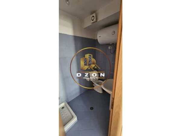 Tirane, jepet me qera apartament 2+1 Kati 5, 110 m² 450 € (Astir)