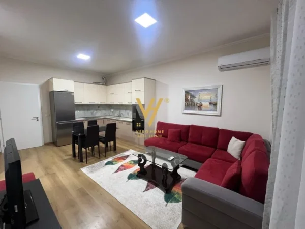 Tirane, jepet me qera apartament 2+1+Ballkon Kati 2, 80 m² 600 € (ISH FUSHA AVIACIONIT)