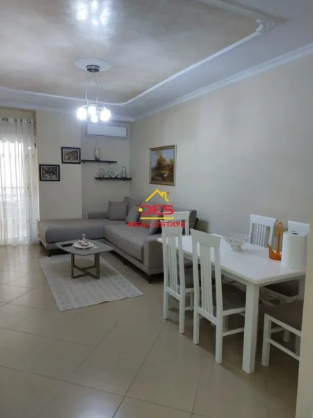 Vlore, shitet apartament 1+1+Ballkon Kati 3, 76 m² (Rruga Murat Tërbaçi)