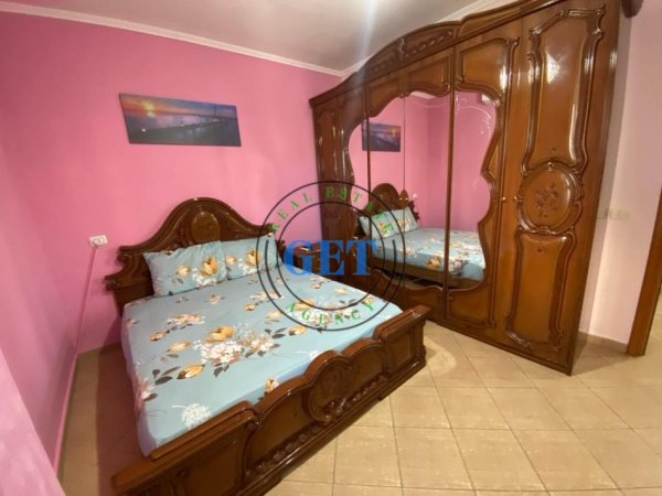 Durres, jepet me qera apartament , 70 m² 300 € 