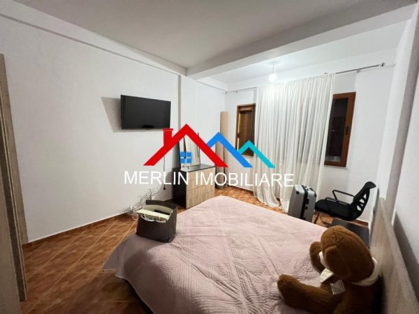 Tirane. Jepet me qera Vile 2 kateshe , me 229.1 m2 ndertim, per  1.500 € (RRUGA PASHO HYSA, NE ALI DEM)
