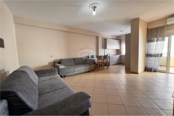 Vlore, shitet apartament 2+1+Aneks+Ballkon Kati 5, 94 m² 106.000 € (Transballkanike)