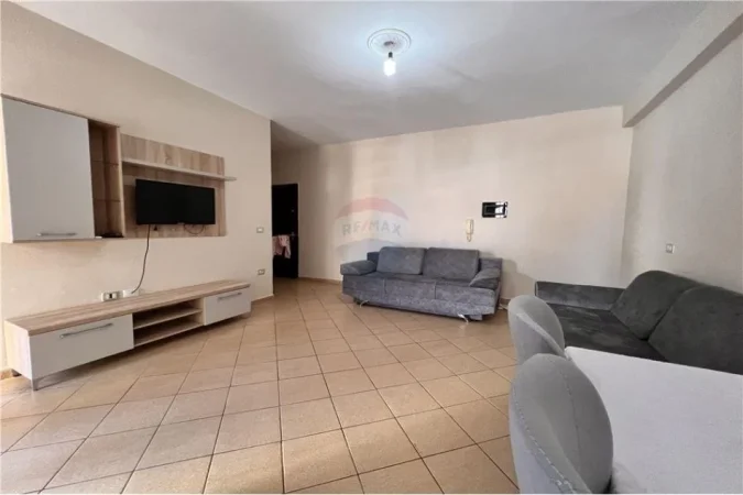 Vlore, shitet apartament 2+1+Aneks+Ballkon Kati 5, 94 m² 106.000 € (Transballkanike)
