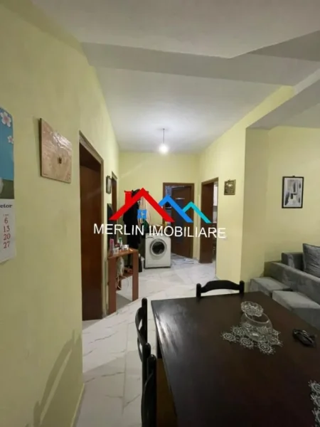 Tirane, shitet Vile  2 kateshe, me siperfaqe ndertimi 229.1 m² per 400.000 € (RRUGA PASHO HYSA, ALI DEMI)