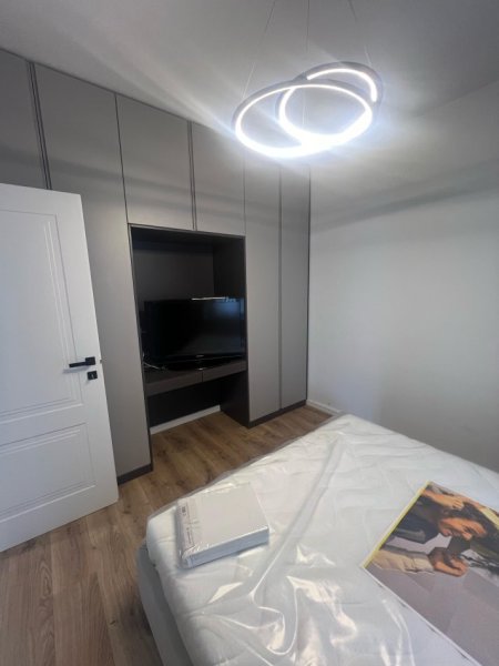 Tirane, jepet me qera apartament 2+1+Ballkon Kati 2, 82 m² 700 € (Selite)