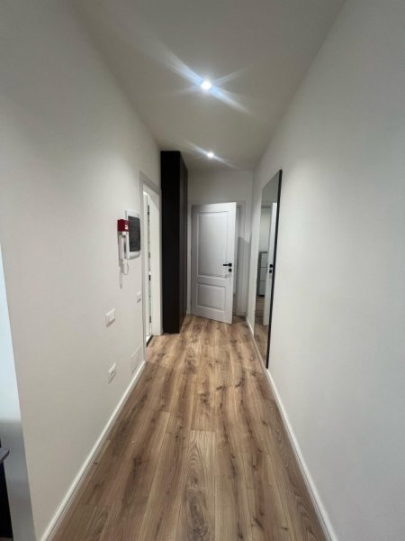 Tirane, jepet me qera apartament 2+1+Ballkon Kati 2, 82 m² 700 € (Selite)