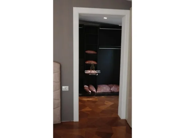 Durres, shitet Vile 4+1 Kati 2, 502 m² 750.000 € (TURQUOISE MARINA Durrës)