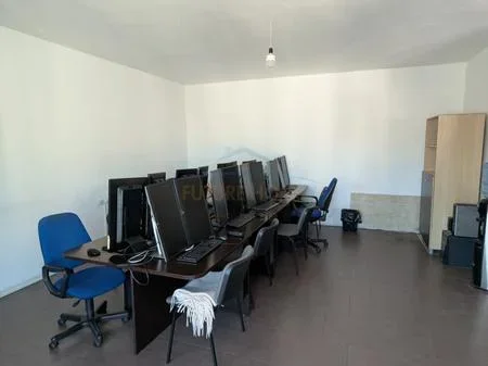 Qera, Ambient Biznesi, Zogu I Zi, Tiranë. AREA51537