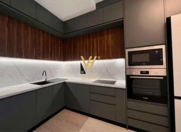 Tirane, jepet me qera apartament 2+1+Ballkon Kati 0, 100 m² 1.700 € (LIQENI ARTIFICIAL)