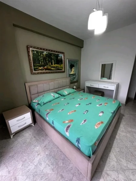 Tirane, jepet me qera apartament 1+1+Ballkon Kati 3, 72 m² 450 € (rruga Riza Cerova ( rruga Sul Bega) market Plus Berti)