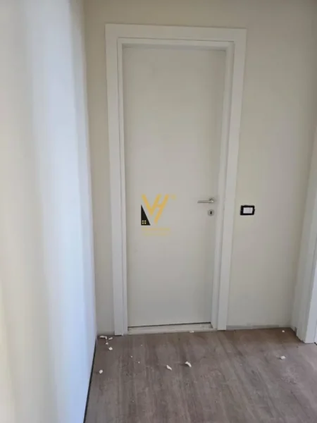 Tirane, shitet apartament 1+1+Ballkon Kati 1, 86 m² 113.000 € (FRESK)