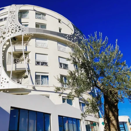 Tirane, shitet apartament 2+1 , 151 m² 257.000 € (Kodra e Diellit 2)