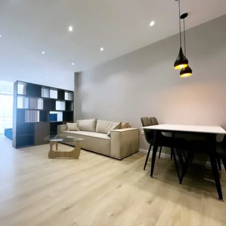 Tirane, shitet apartament 1+1 , 105 m² 165.000 € (Bulevardi Migjeni)