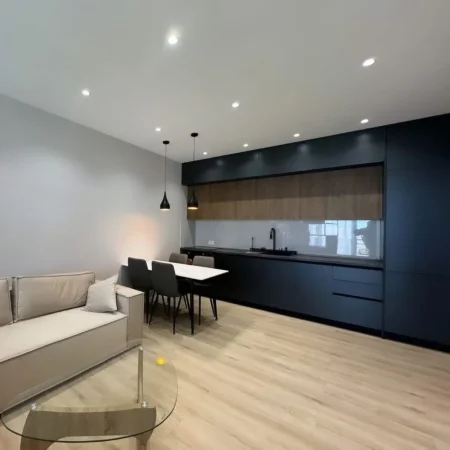 Tirane, shitet apartament 1+1 , 105 m² 165.000 € (Bulevardi Migjeni)