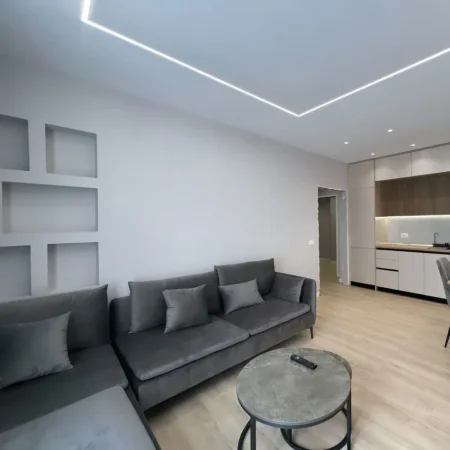 Tirane, shitet apartament 1+1 , 105 m² 165.000 € (Bulevardi Migjeni)