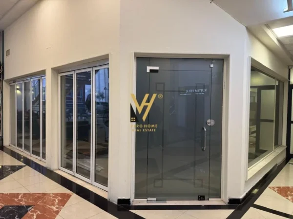 Tirane, shitet ambjent biznesi Kati 1, 63 m² 180.000 € (RRUGA E BARRIKADAVE)