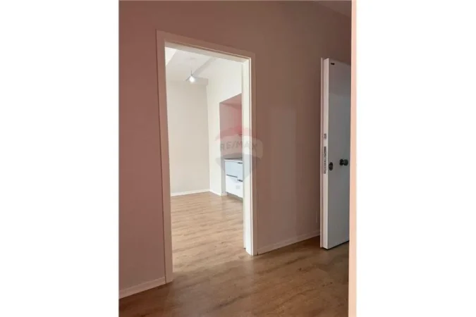 Tirane, shitet apartament 2+1 Kati 8, 92 m² 190.000 € (21 Dhjetori)