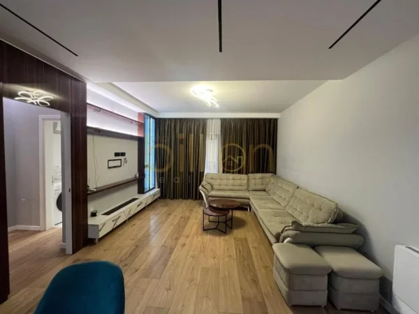 Tirane, jepet me qera apartament 2+1 Kati 2, 119 m² 800 € (Astiri, Tirana, Albania)