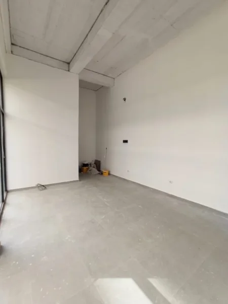 Tirane, jepet me qera ambjent biznesi , 40 m² 500 € (Rruga e Durresit)