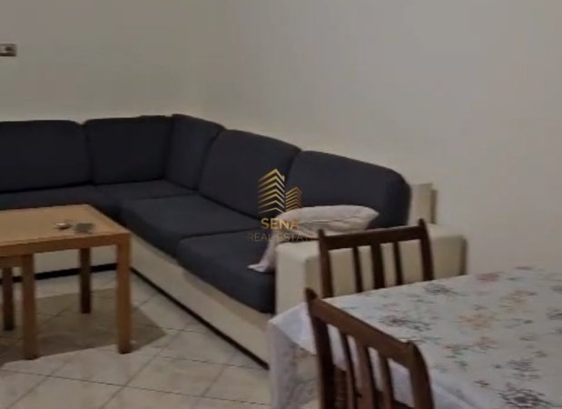 Tirane, jepet me qera apartament 1+1+Ballkon Kati 1, 80 m² 350 € (Don Bosko)