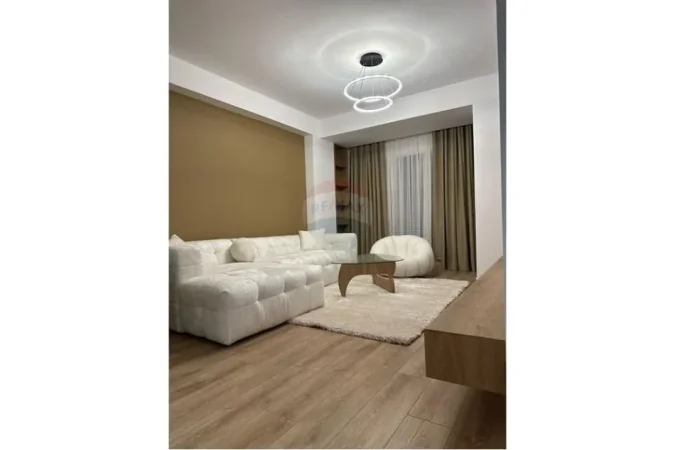 shitet , 72 m² 157.000 € (APARTAMENT 1+1 &amp; VERANDE PER SHITJE TE KODRA 2)