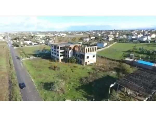 Durres, shitet toke , 1.239 m² 600.000 € (Shen Vlash)