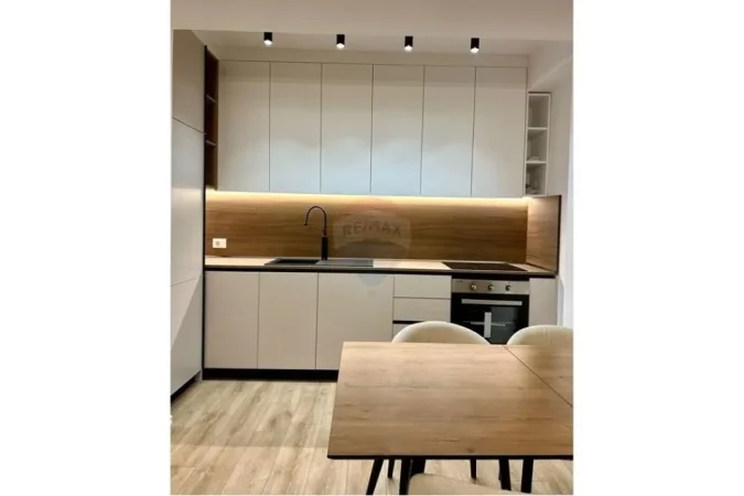 Tirane, shitet apartament 1+1+Ballkon Kati 1, 85 m² 157.000 € 