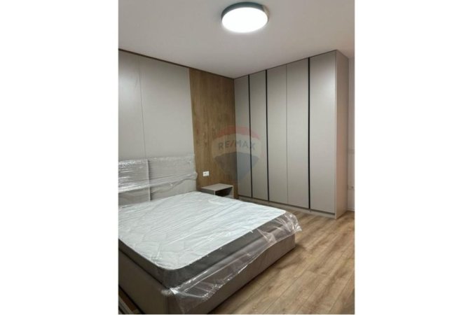 Tirane, shitet apartament 1+1+Ballkon Kati 1, 85 m² 157.000 € 
