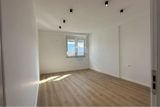 Tirane, shitet apartament 2+1 Kati 4, 79 m² 195.000 € 
