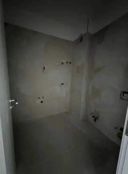 Tirane, shitet apartament 2+1 , 94 m² 97.850 € (Univers City)