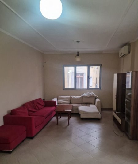 Tirane, jepet me qera apartament 3+1+Aneks+Ballkon Kati 3, 150 m² 500 € (brryli)
