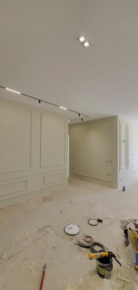 Tirane, Ofrojme punime dekorative dhe lyerje