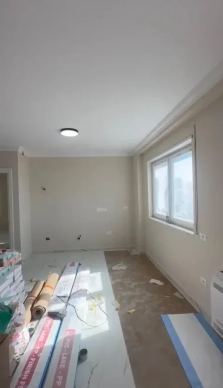 Tirane, jepet me qera ambjent biznesi Kati 4, 105 m² 1.000 € (Rruga Mine Peza)