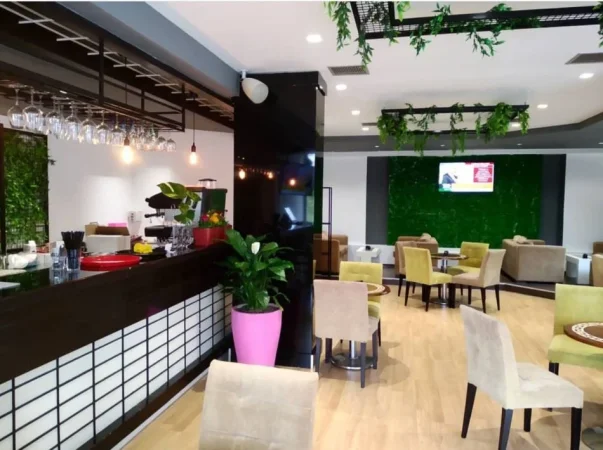 Tirane, jepet me qera lokal , 140 m² 800 € (kodra e diellit)