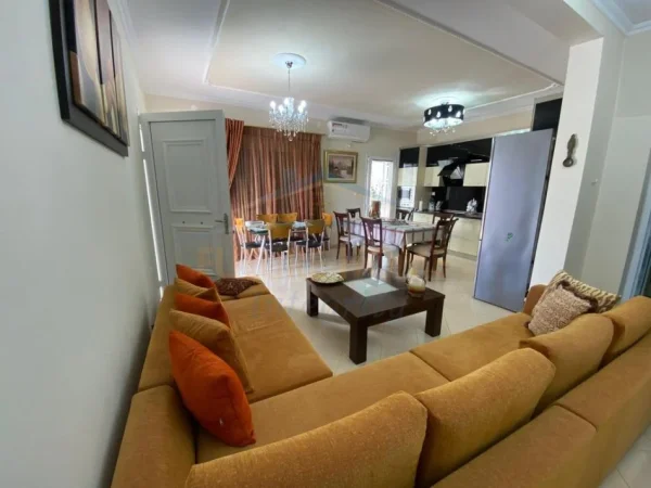 Tirane, shitet shtepi 2 Katshe Kati 0, 402 m² 250.000 € (kamez)