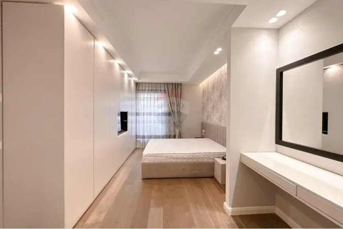 Tirane, jepet me qera apartament 2+1+Aneks+Ballkon Kati 3, 120 m² 1.400 € (Kompleksi Delijorgji)