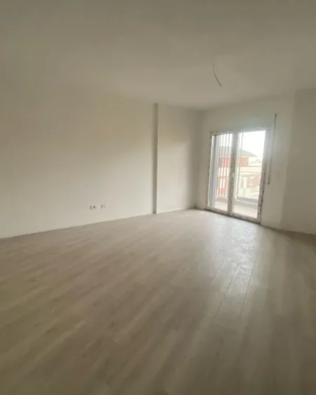 Tirane, shes 2+1+Ballkon Kati 5, 114 m² 150.000 € (Astir, Te Urban Gate)