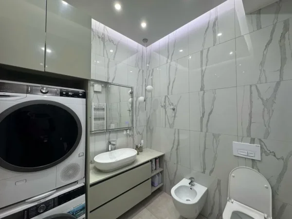 Tirane, shes apartament 2+1+parkim Kati 6, 80 m² 168.000 € (Ali Demi kompleksi Mangalem)