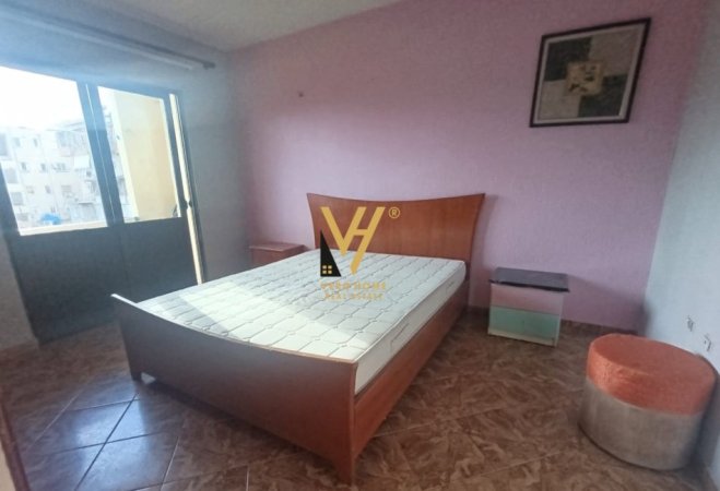 Tirane, jepet me qera apartament 2+1+Ballkon Kati 3, 85 m² 450 € (RRUGA ARKITEKT SINANI)