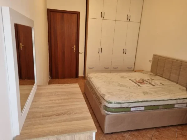 Tirane, jepet me qera apartament 2+1 Kati 5, 100 m² 480 € (ASTIR)