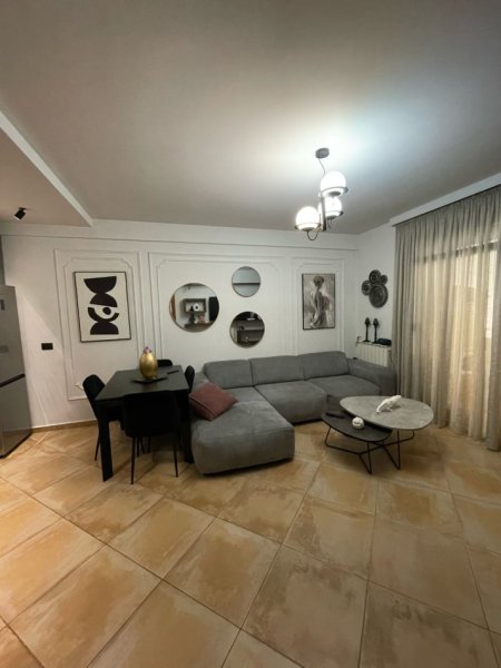 Tirane, shitet apartament 1+1 Kati 2, 66 m² 127.000 € (Kodra e Diellit)