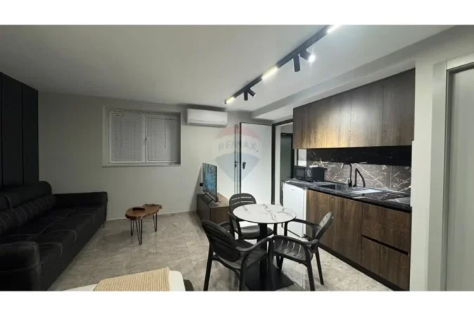 Tirane, shitet garsonier 1+1 Kati 1, 66 m² 152.000 € (Rruga Muhamet Gjollesha)