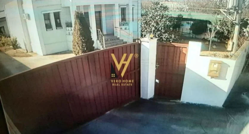 Tirane, shitet shtepi 1 Katshe Kati 0, 105 m² 180.000 € (QEREKE)