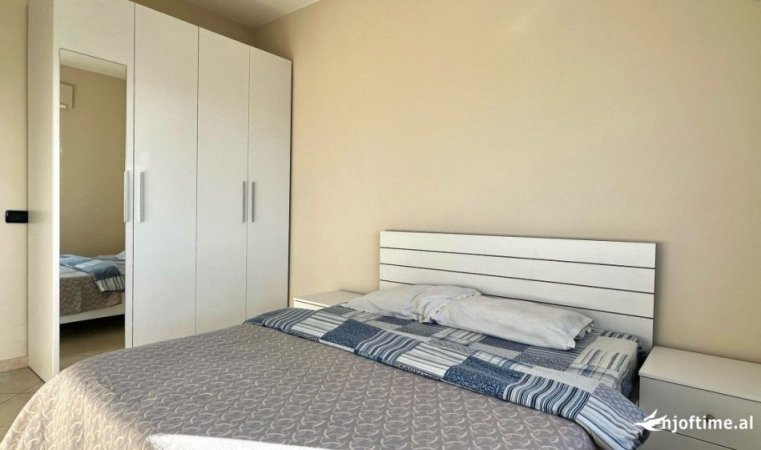 JEPET ME QERA: APARTAENT 3+1+2wc & Ballkone ( 📍 Vlore - Bishti I Kalldremit ) Me Pamje Fantastike Të Vlorës | Instalime Cilesore ( 500 Euro/muaj )